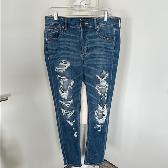 American Eagle Distressed Blue Jeans - Picture 1 of 7